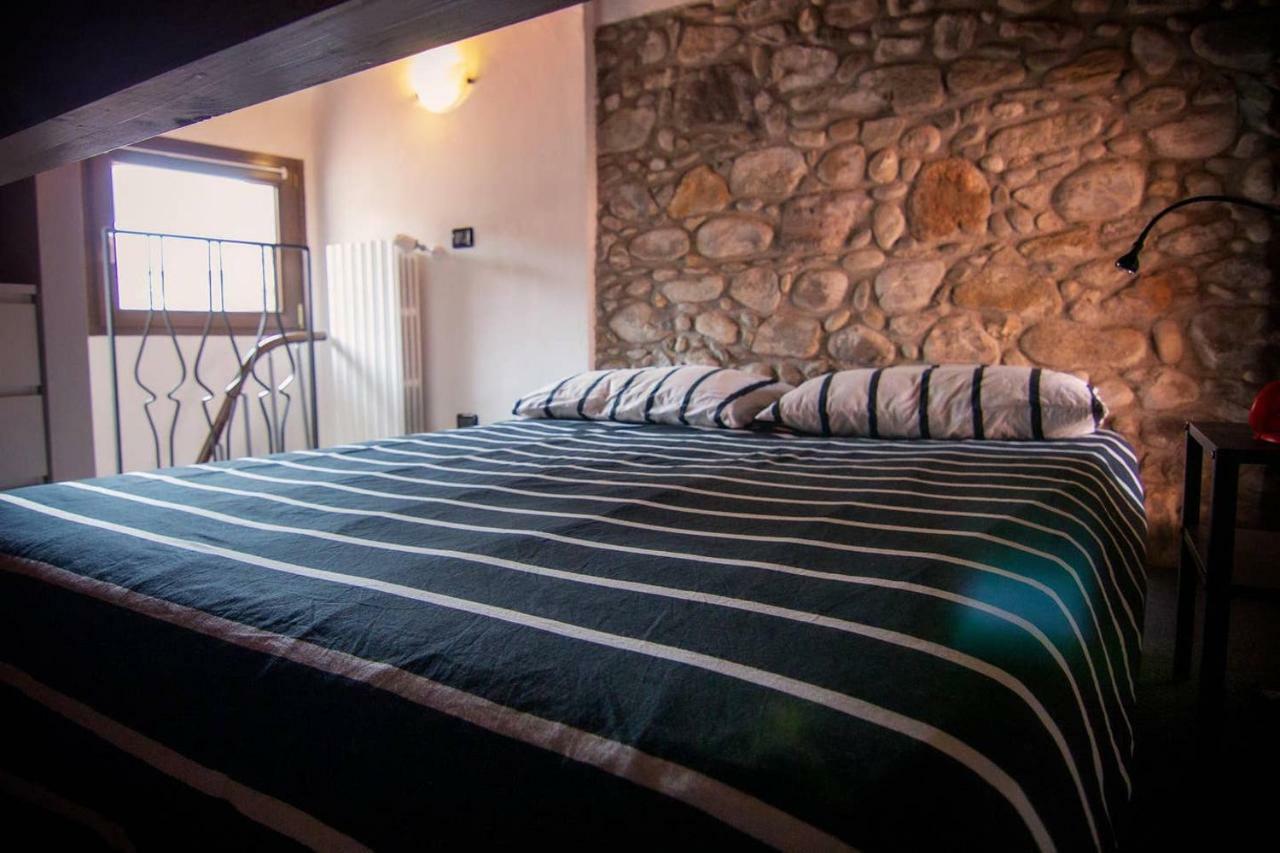 Piccola Casa Vacanze - Small Vacation House Porto Valtravaglia Exterior foto